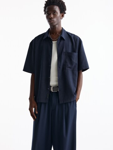 Pull&Bear Comfort Fit Hemd in Blau: Vorderseite
