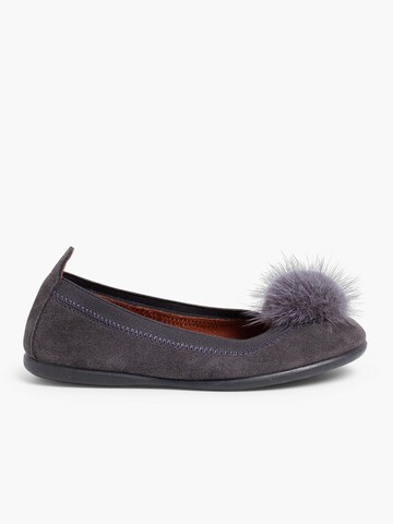 Ballerina di Pisamonas in grigio