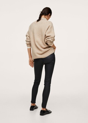 MANGO Skinny Jeans 'Pushup' in Zwart