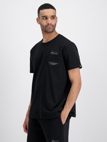 ALPHA INDUSTRIES Shirt in Zwart: voorkant