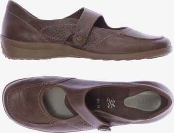 ARA Flats & Loafers in 39,5 in Brown: front