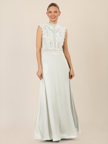 APART Evening Dress in White: front