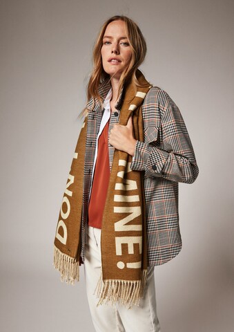 COMMA Scarf in Brown