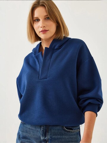 Bianco Lucci Sweatshirt in Blauw