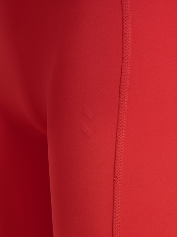Hummel Regular Sportbroek in Rood
