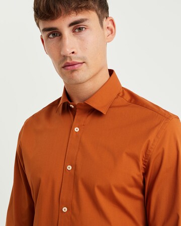 WE Fashion Slim Fit Hemd in Orange