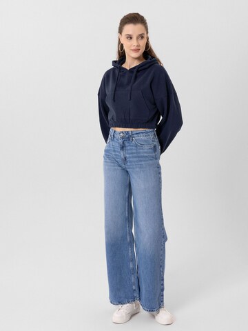 Jacey Quinn Sweatshirt 'Dora' in Blue