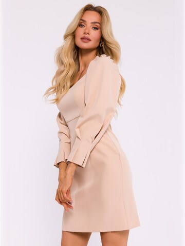 made of emotion - Vestido en beige