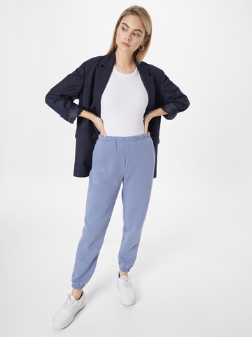 Effilé Pantalon Gina Tricot en bleu