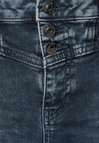 STREET ONE Slimfit Jeans in Blauw