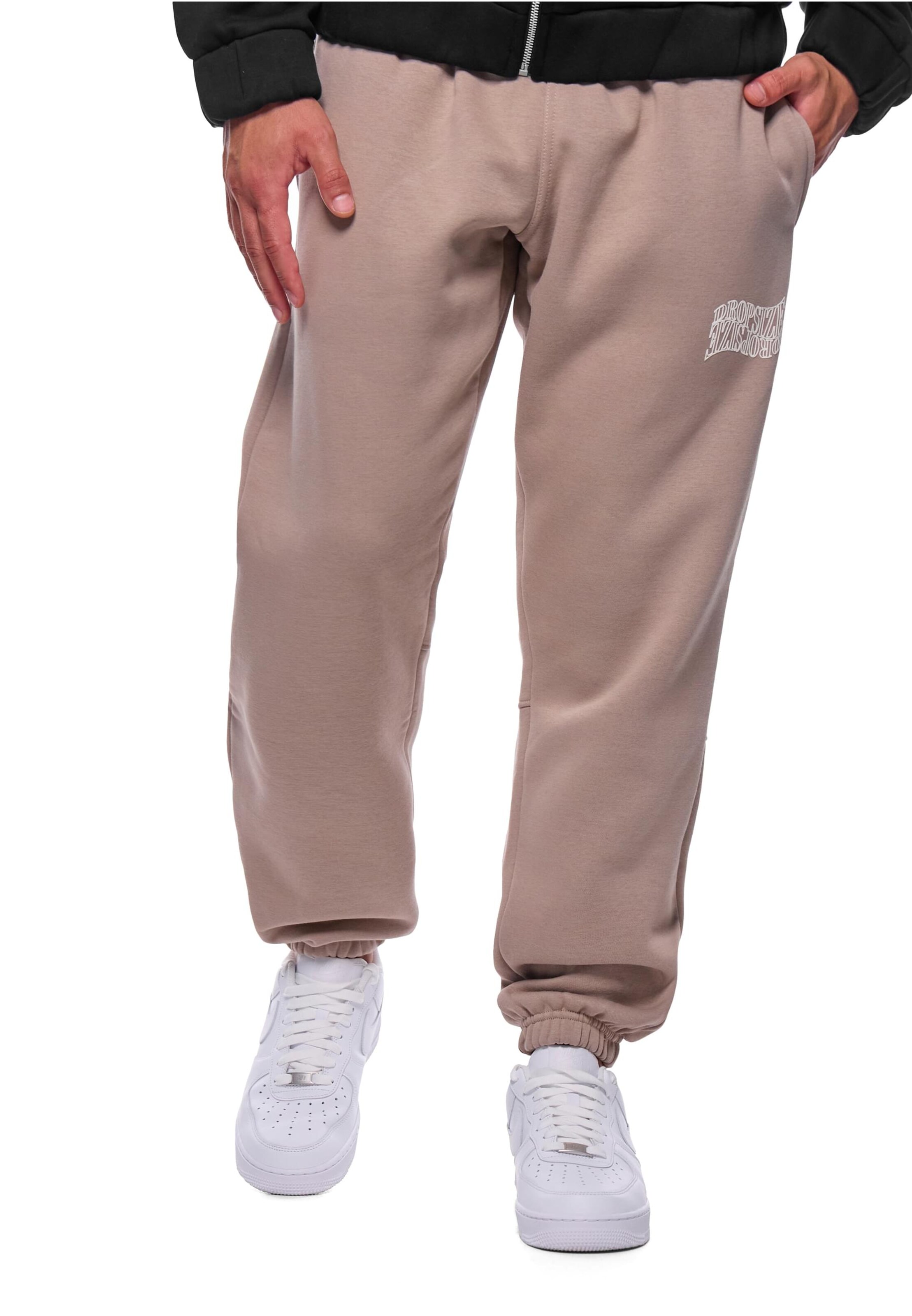 Effilé Pantalon Dropsize en marron : devant