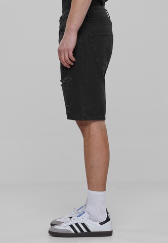 2Y Premium Regular Jeans in Black