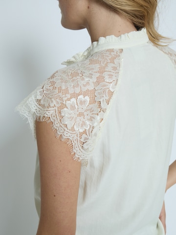 Peppercorn Blouse 'Kia' in Wit