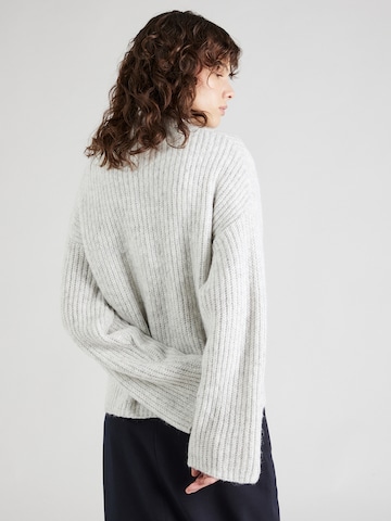 Pull-over Gina Tricot en gris