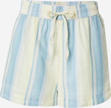 WRANGLER Regular Shorts 'RESORT' in Blau: predná strana