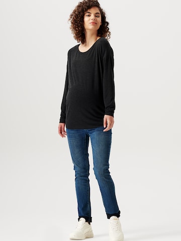 Supermom Shirt 'Bourne' in Black: front