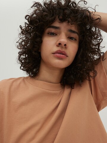 EDITED Shirt 'Sila' (GOTS) in Braun