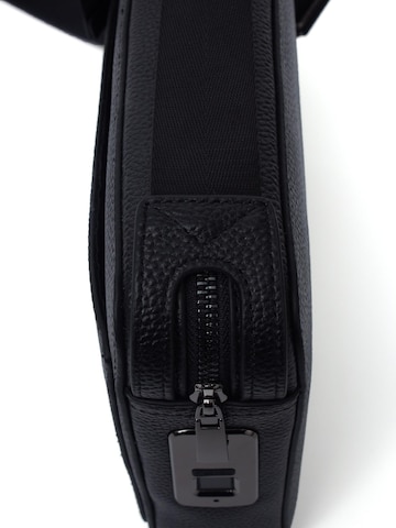 CYCAS D'OR - Bolso de hombro 'BELLARO FINGERPRINT RECOGNITION' en negro