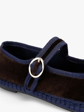 Scalpers Ballet Flats in Brown