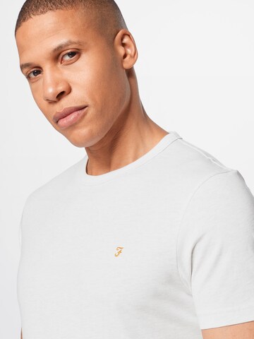 FARAH - Ajuste regular Camiseta 'DANNY' en blanco