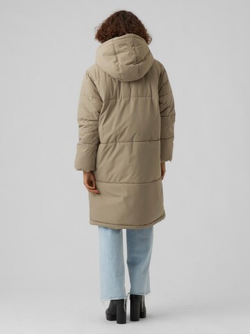 Manteau d’hiver 'ELANOR' VERO MODA en gris