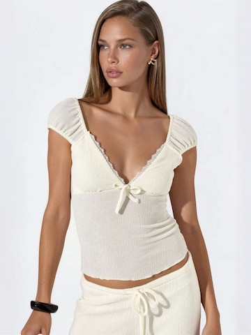 Haut Busem en beige : devant