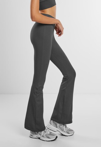 Aim'n Regular Broek in Grijs