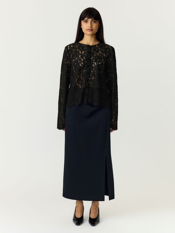 YAS Blouse 'YASNORMA' in Zwart: voorkant