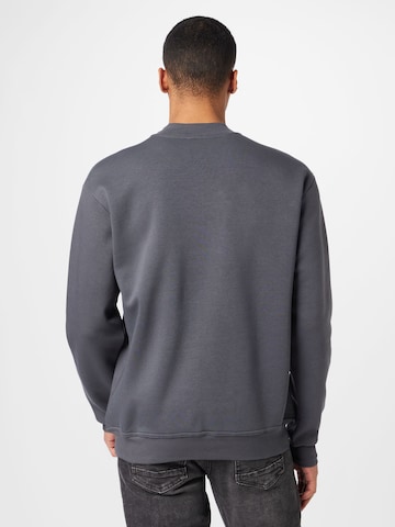 Sweat-shirt 'Burak' ABOUT YOU en gris