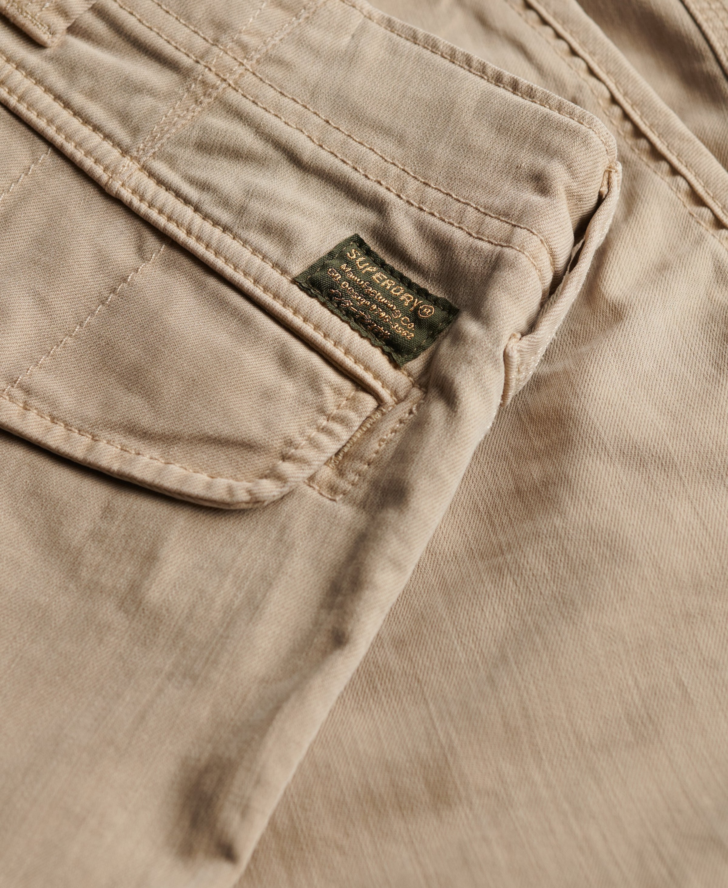 Regular Pantalon cargo Superdry & Co en beige