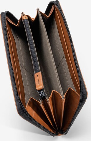 Farmhood Wallet in Brown