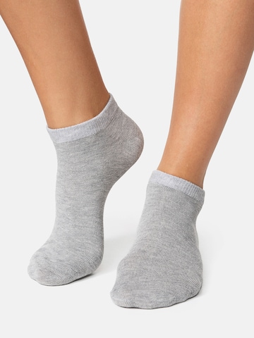 Nur Die Socks in Grey
