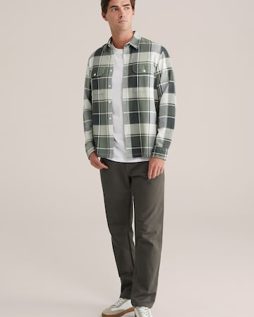 Regular fit Camicia di WE Fashion in verde: frontale
