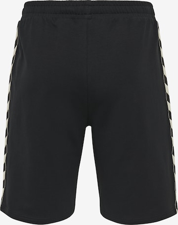 Hummel Regular Shorts 'Move' in Schwarz