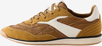 NextNiske tenisice 'Forever Comfort' - žuta boja: prednji dio