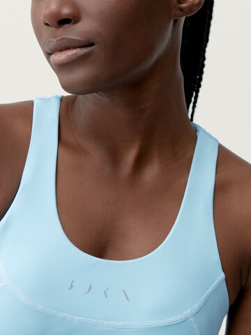 Born Living Yoga Sporttop ' Becky ' in Blauw