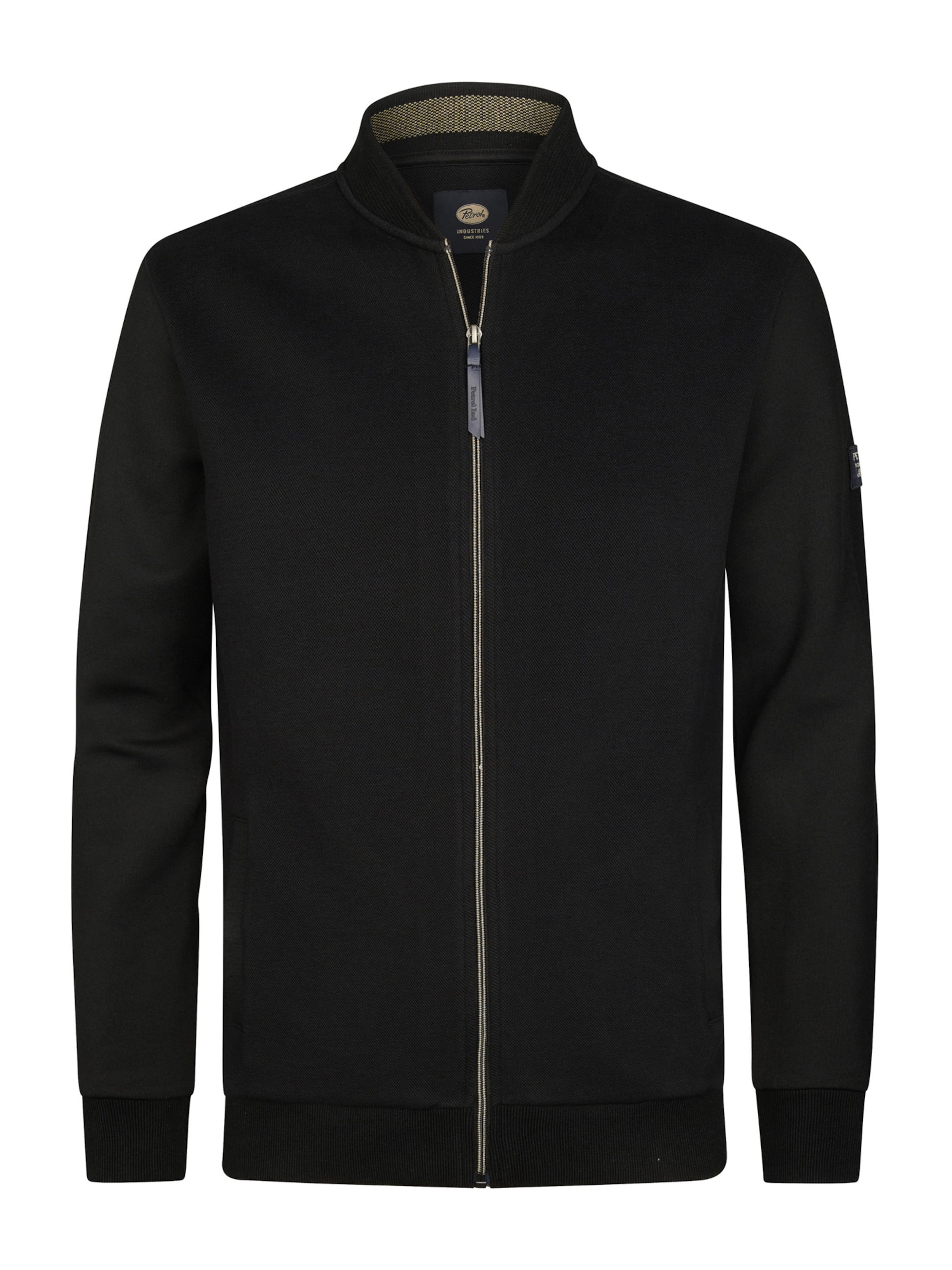 Veste de survêtement Petrol Industries en noir : devant