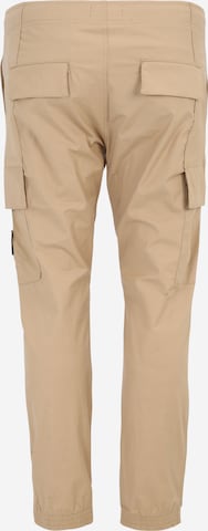 Tapered Pantaloni cargo di Calvin Klein Jeans Plus in beige