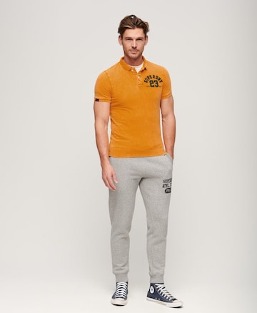 T-Shirt Superdry en jaune