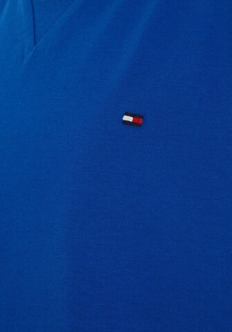 TOMMY HILFIGER - Camiseta 'Essential' en azul