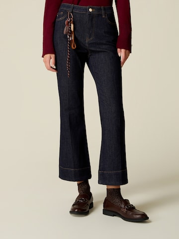 Flared Jeans di oltre in blu
