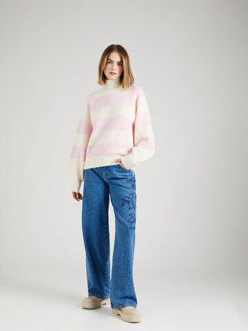 florence by mills exclusive for ABOUT YOU Свитер 'Mulled Wine' в Ярко-розовый