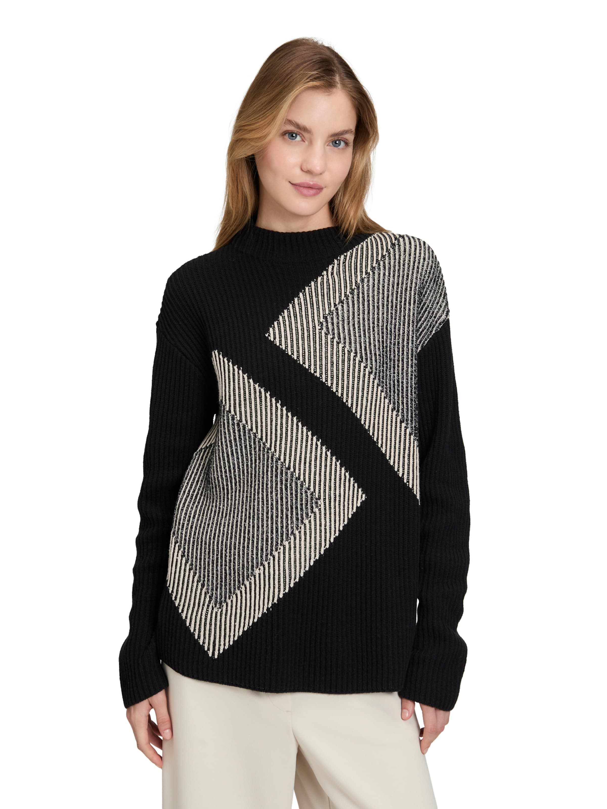 Betty Barclay Sweater in Black: front