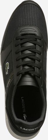 Baskets basses 'Menerva' LACOSTE en noir