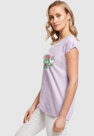 ABSOLUTE CULT T-Shirt 'Friends - Festive Central Perk' in Lila