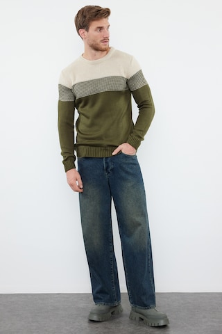 Trendyol Pullover in Grün