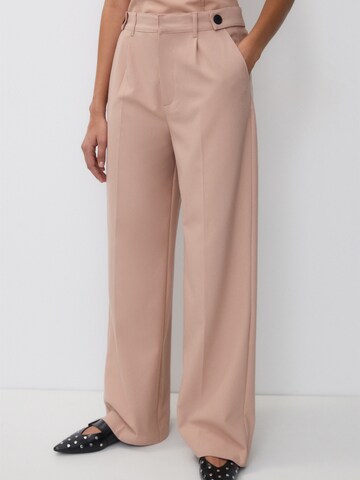 Bootcut Pantalon à plis Pull&Bear en rose : devant