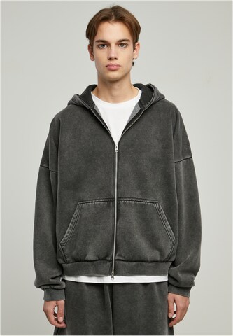 Urban Classics Zip-Up Hoodie in Black: front