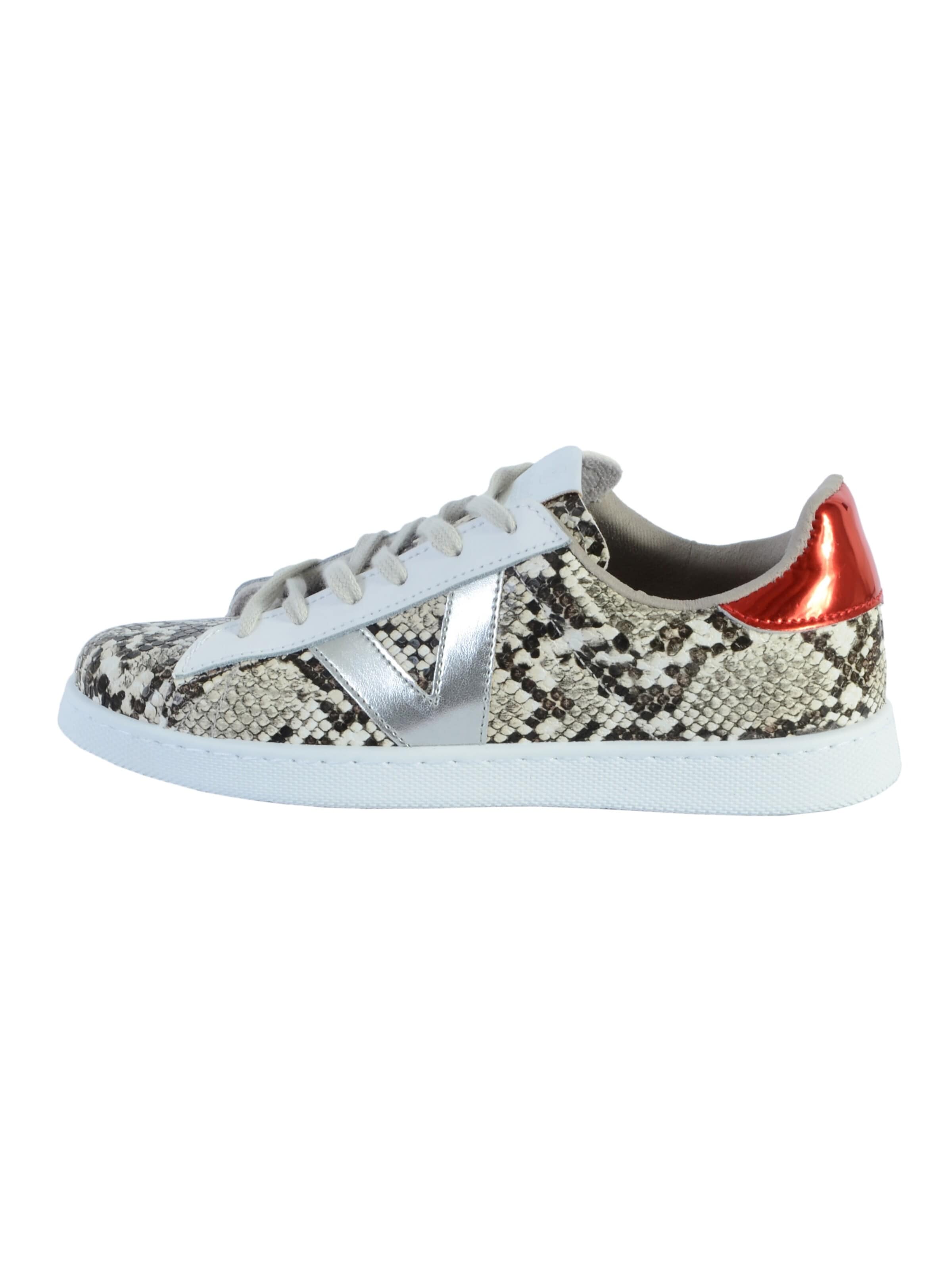 Chaussure de sport à lacets victoria en beige : devant