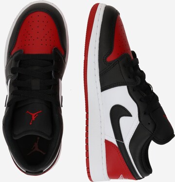 Sneaker 'Air Jordan 1' de la Jordan pe alb